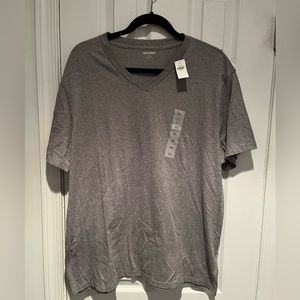 Old Navy Men’s Short Sleeve V-neck T-shirt XL NWT